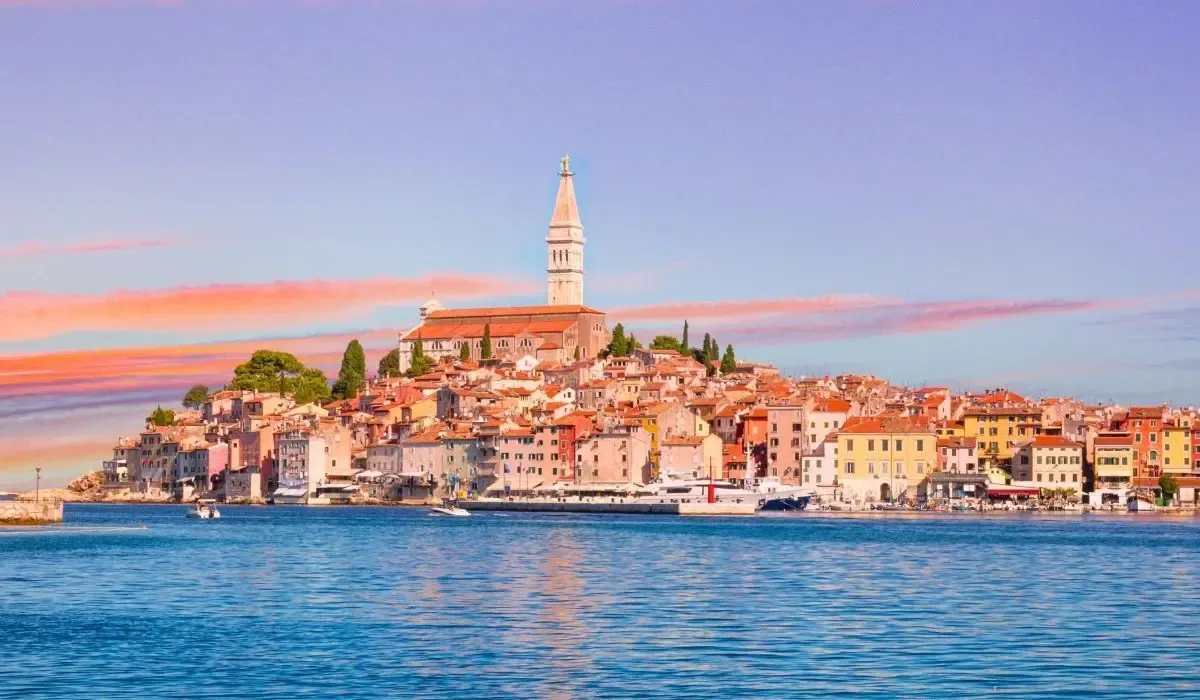 Istria’s colorful coast draws Canadians looking for property deals. Use MTFX for competitive CAD to EUR exchange rates and low transfer fees.