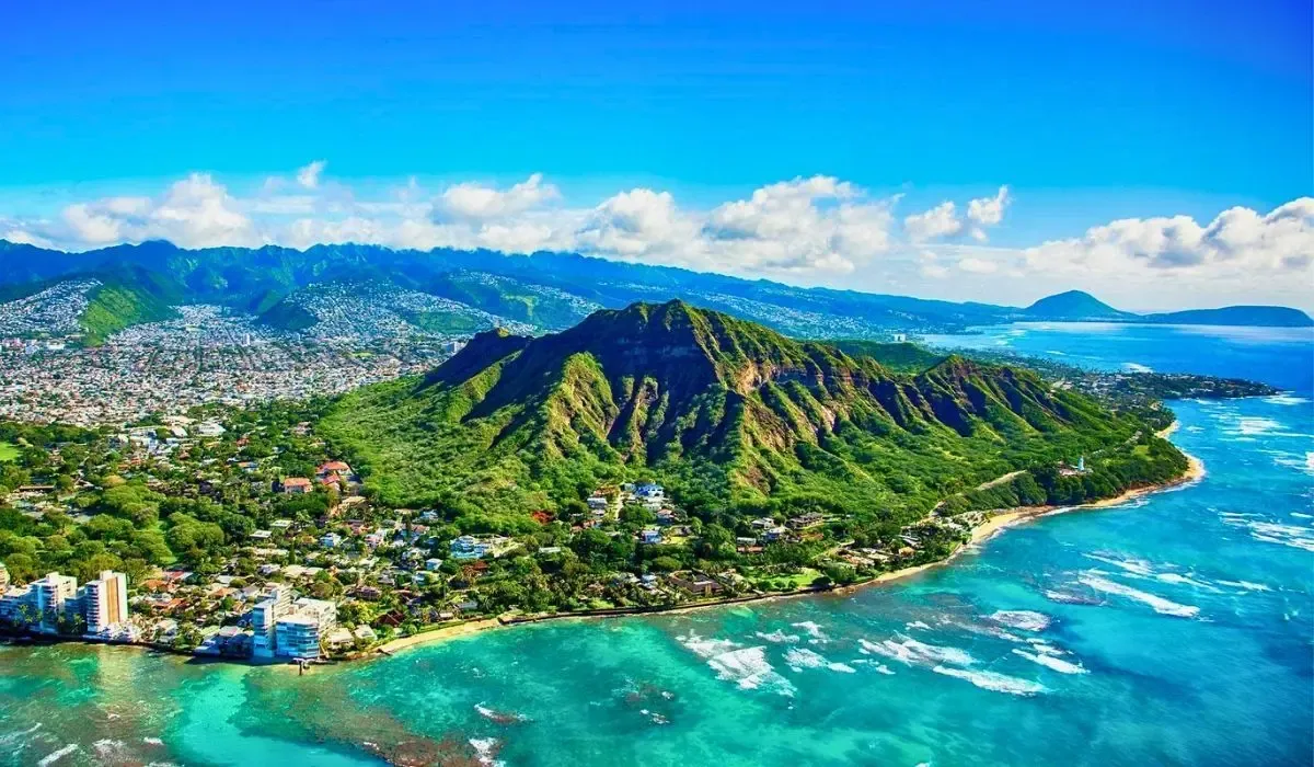 Aerial view of Diamond Head and Honolulu, Hawaii